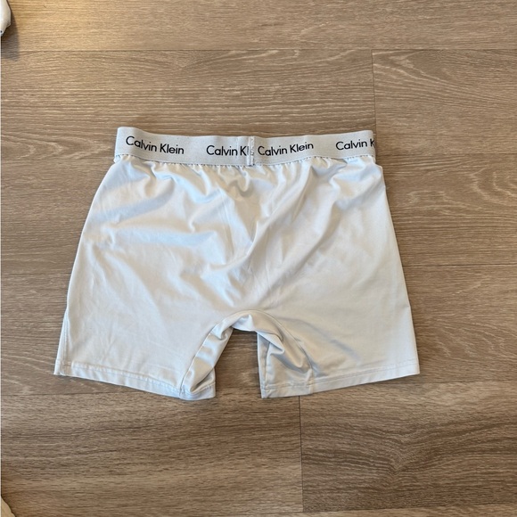 Calvin Klein Boxer Briefs (3 pairs) - Picture 4 of 7